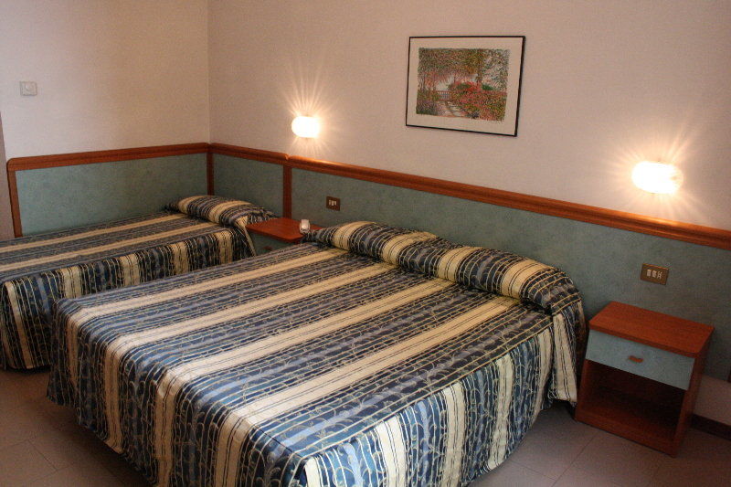 Hotel Bertusi Porretta Terme Ngoại thất bức ảnh