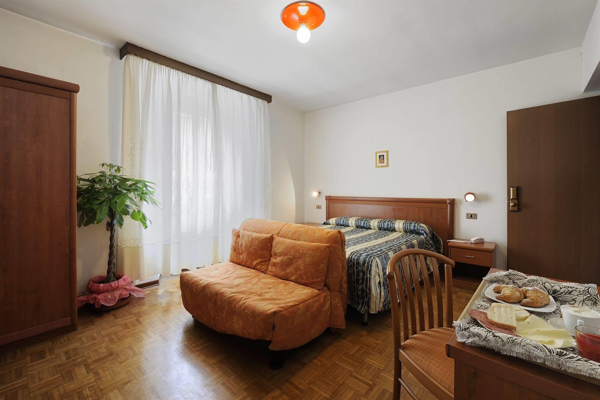 Hotel Bertusi Porretta Terme Ngoại thất bức ảnh