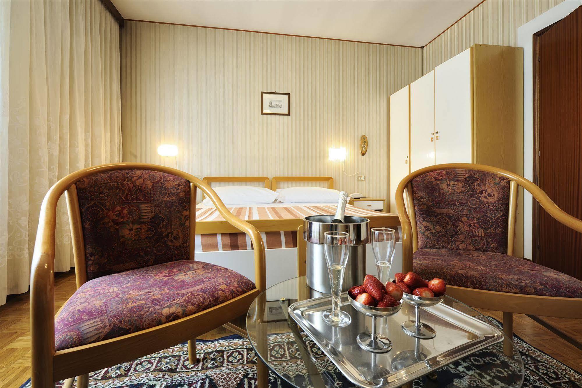 Hotel Bertusi Porretta Terme Ngoại thất bức ảnh