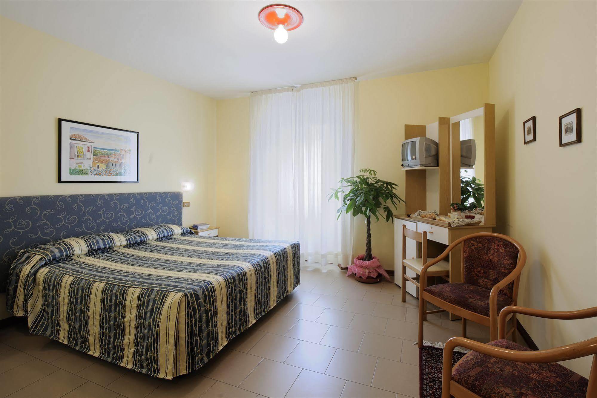 Hotel Bertusi Porretta Terme Ngoại thất bức ảnh