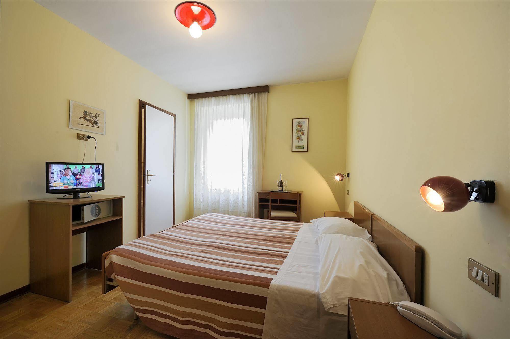 Hotel Bertusi Porretta Terme Ngoại thất bức ảnh