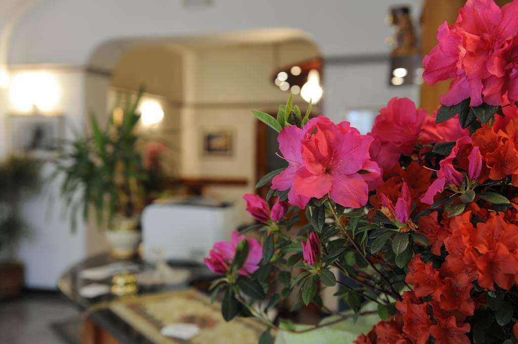 Hotel Bertusi Porretta Terme Ngoại thất bức ảnh